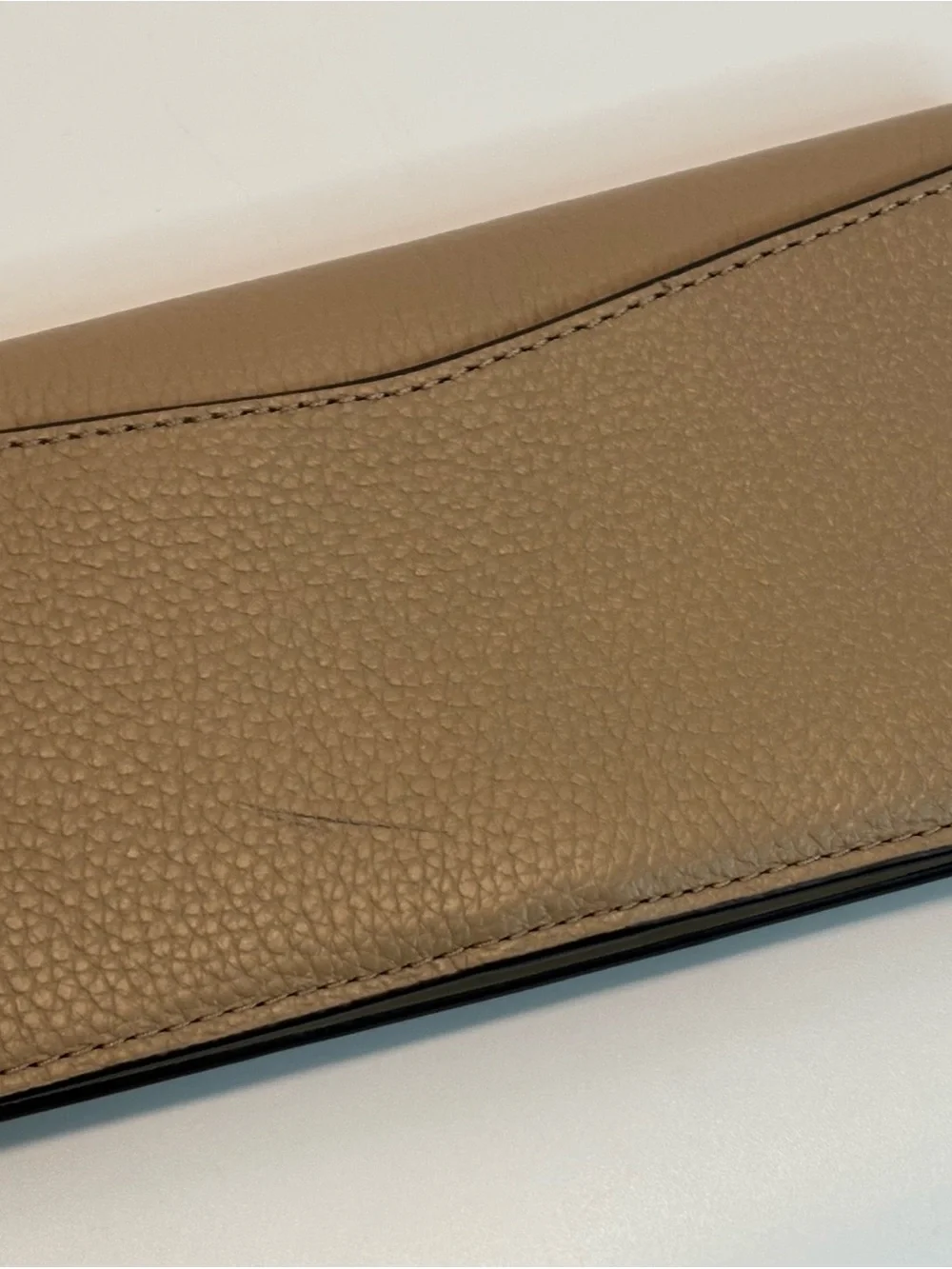 MICHAEL KORS ($158) Izzy Large Slim Wallet in Camel Pebbled Leather (Retail)